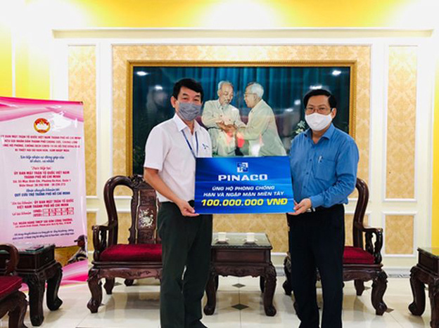 PINACO trao 100 triệu ủng hộ phòng chống hạn hán, xâm nhập mặn Miền Tây