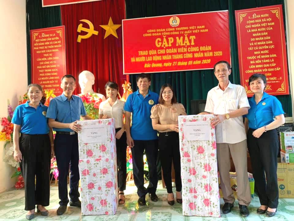 công đoàn giấy