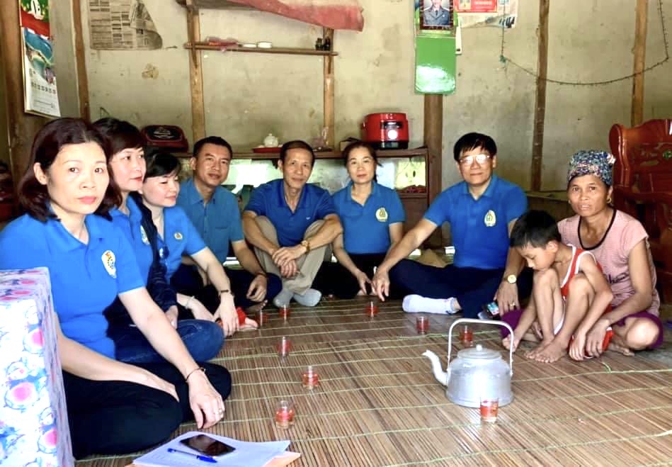 công đoàn giấy
