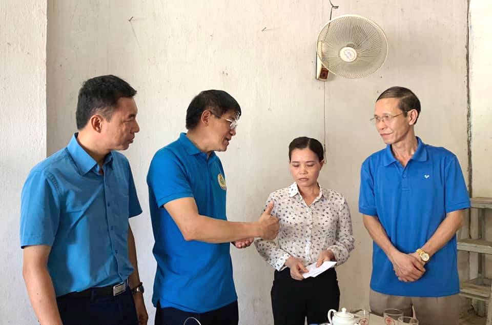 công đoàn giấy