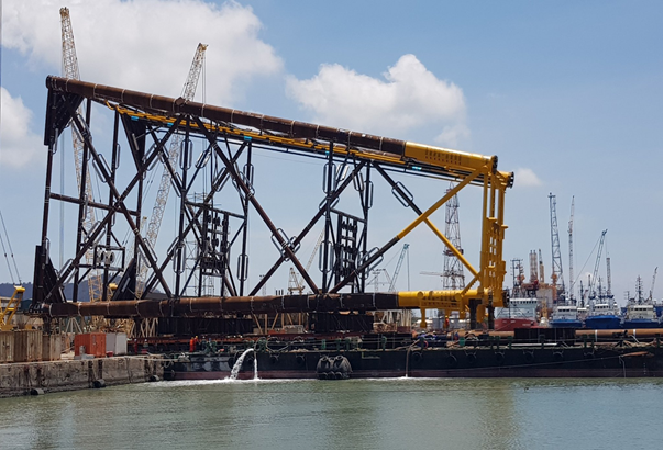 Chân đế BK-21 đã hạ thủy thành công 