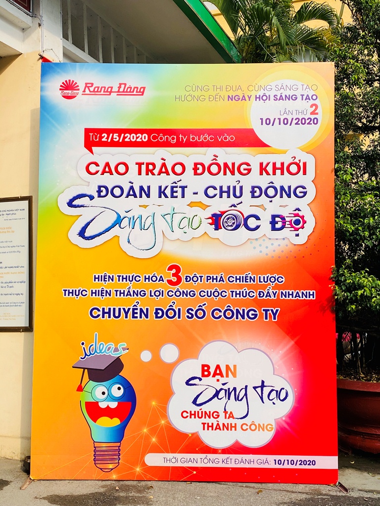 Bóng đèn phích nước Rạng Đông 