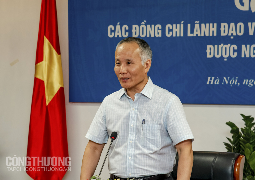 Thứ trưởng Trần Quốc Khánh gửi lời tri ân đến các đồng chí cán bộ hưu