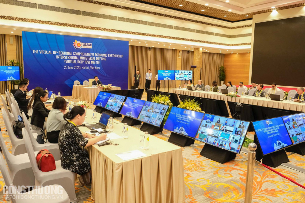 Toàn cảnh Hội nghị sáng 23/6