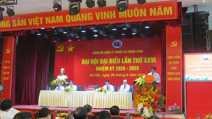 Lãnh đạo phát biểu