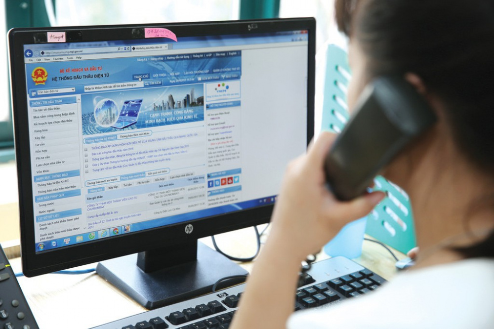 đáu thầu qua mạng