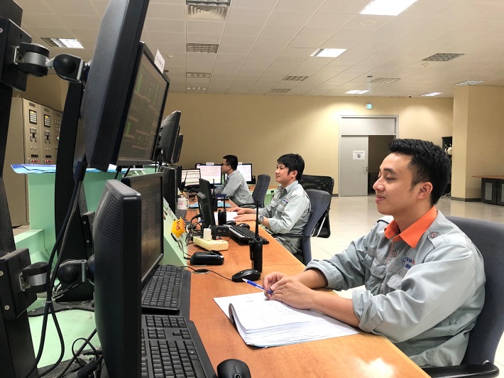 Phòng điều khiển Nhà máy Nhiệt điện Mông Dương 1