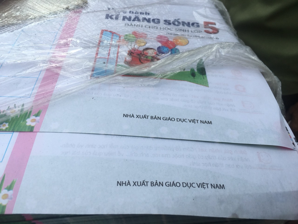 sách lậu
