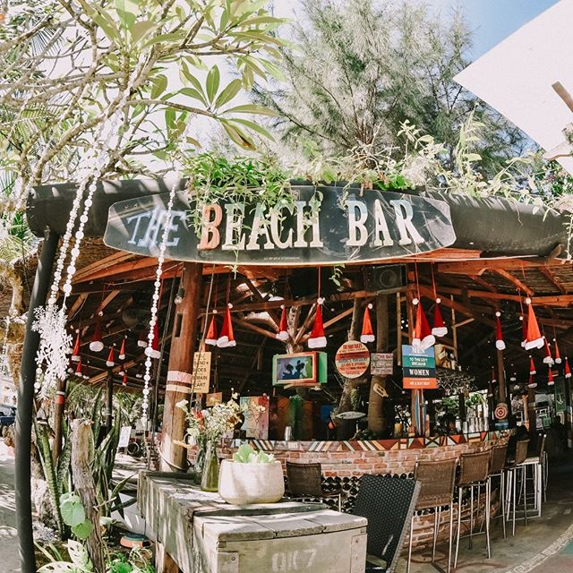 Quầy Bar