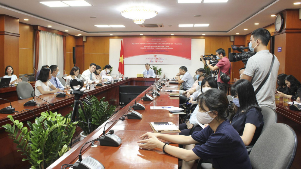đưa hàng việt nam vào hệ thống phân phối nước ngoài