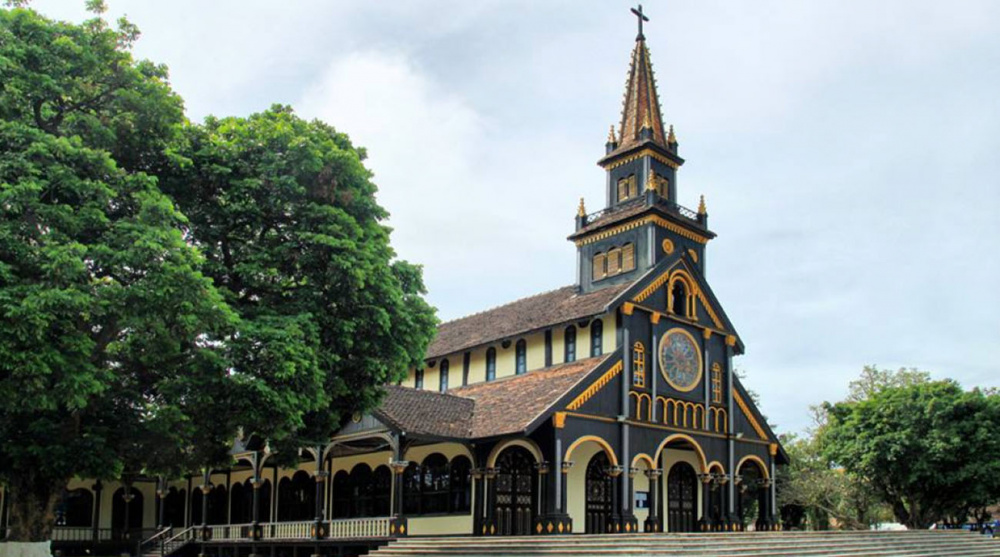 Nhà thờ gỗ