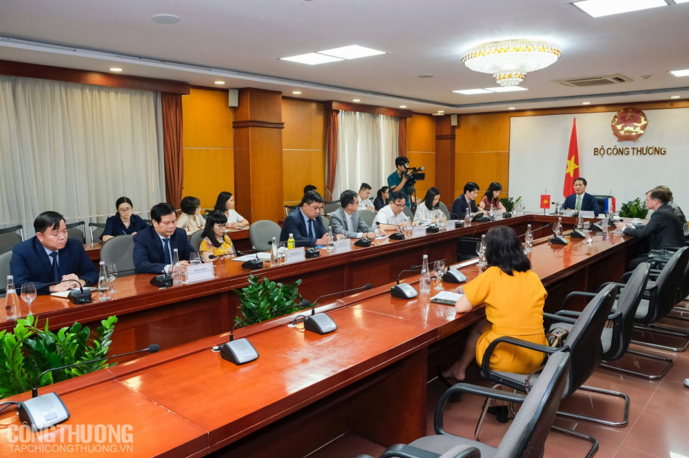 Toàn cảnh buổi điện đàm