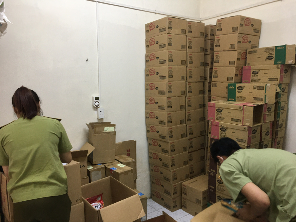 Phát hiện 1.300 chai rượu ngoại tại ký túc xá đại học