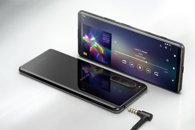 Xperia 5 II  b