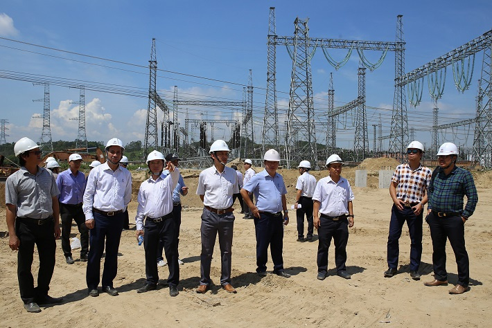Lãnh đạo đi kiểm tra thực tế