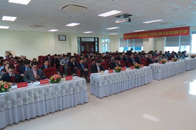 Các đại biểu dự hội nghị