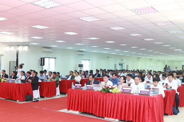 Các đai biểu về dự Hội nghị tổng kết năm 2020, triển khai nhiệm vụ năm 2021