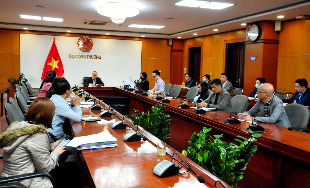 Covid-19 bùng phát trở lại, Cwin63 sân chơi đỉnh cao họp khẩn