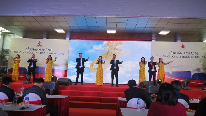 Văn nghệ chào mừng