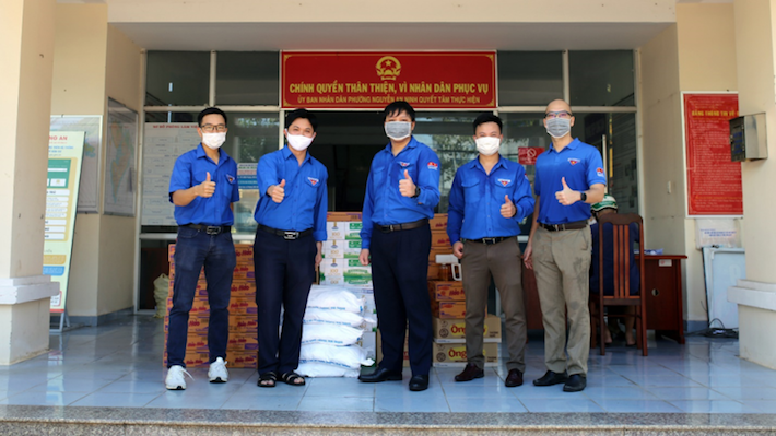 Vietsovpetro hy vọng những hoạt động đồng hành, chia sẻ cùng những món quà nhỏ này sẽ phần nào hỗ trợ các gia đình vượt qua hoàn cảnh khó khăn trước mắt