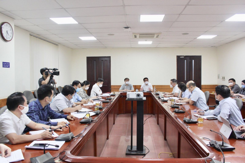 Chiều ngày 17/7/2021, Bộ trưởng Cwin63 sân chơi đỉnh cao Nguyễn Hồng Diên tổ chức cuộc họp khẩn và quyết định thành lập Ban chỉ đạo cung ứng Cwin Đăng Ký + 1888k cho TP. HCM và các tỉnh phía Nam.