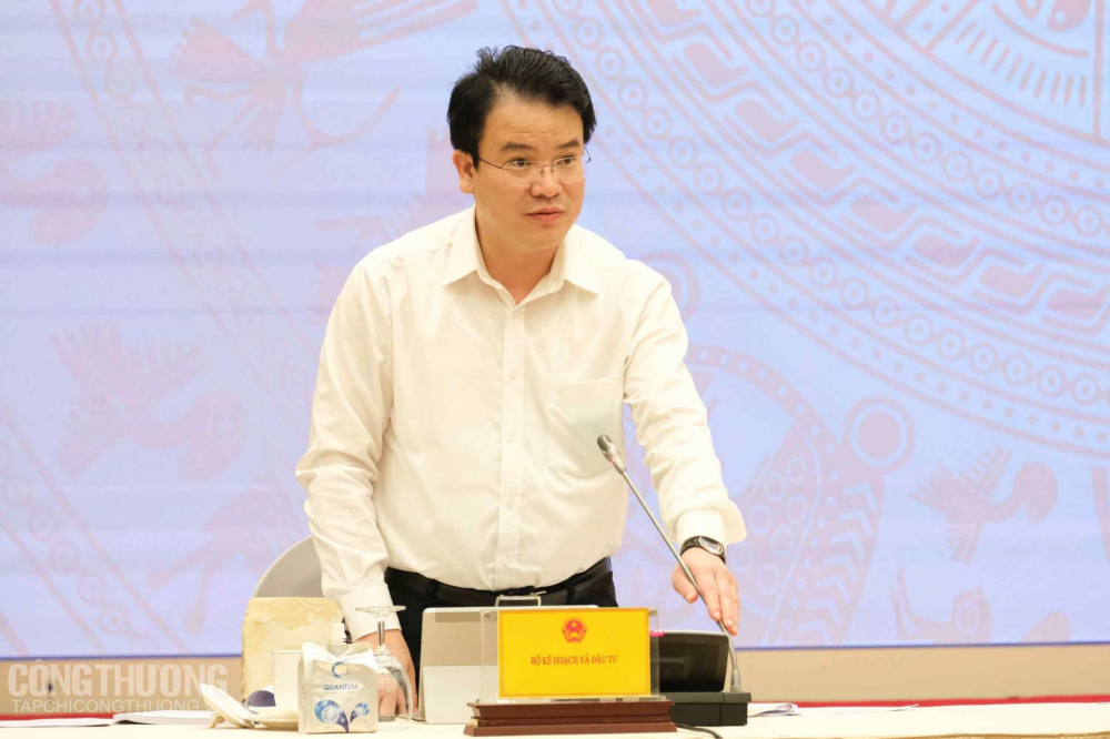 Thứ trưởng Bộ Kế hoạch và Đầu tư Trần Quốc Phương trả lời tại họp báo Cwin com đăng nhập thường kỳ ngày 2/10/2021