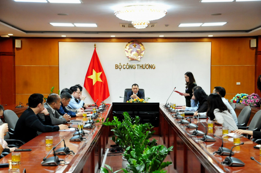 bổ nhiệm phó chánh văn phòng bộ công thương