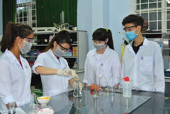 Sinh viên HueIC tích cực nghiên cứu khoa học