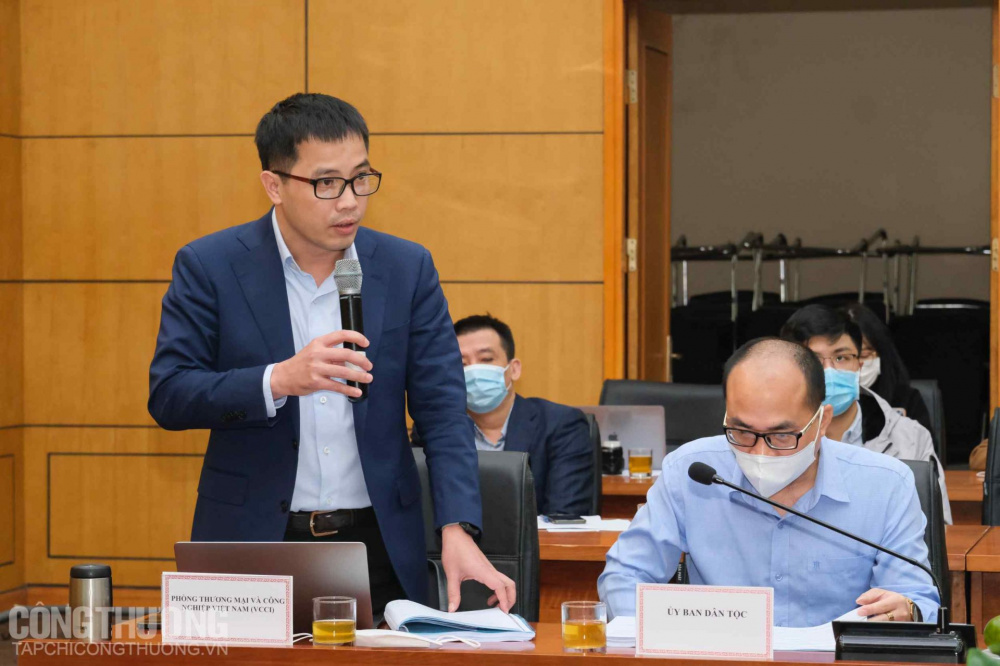 Các thành viên Ban soạn thảo, Tổ biên tập thảo luận về nội dung Dự án Luật Bảo vệ quyền lợi người M.Cwin800.com thể thao, casino live, bắn cá và slot nổ hũ (sửa đổi)