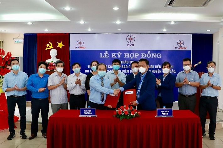 Lãnh đạo 2 đơn vị ký hợp đồng tư vấn khảo sát, lập Báo cáo nghiên cứu tiền khả thi dự án cấp điện từ lưới điện quốc gia cho huyện Côn Đảo (tỉnh Bà Rịa – Vũng Tàu)