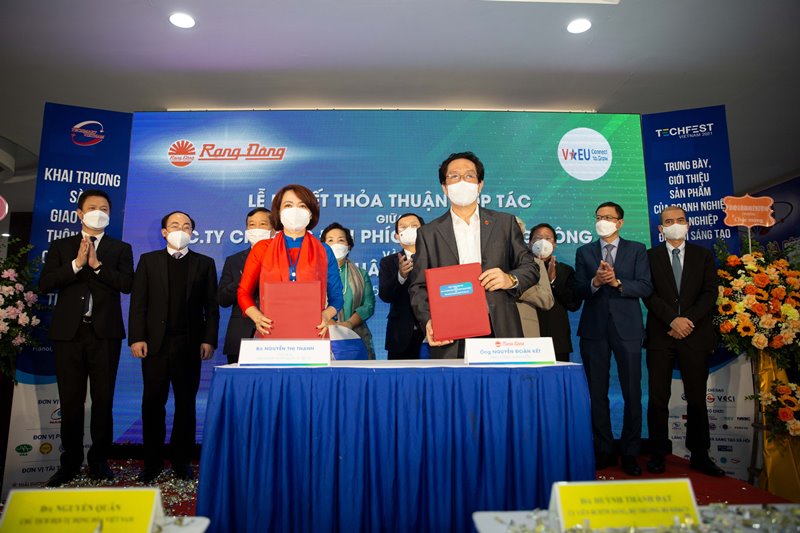 Rạng Đông tham gia Sàn giao dịch công nghệ tự động hóa