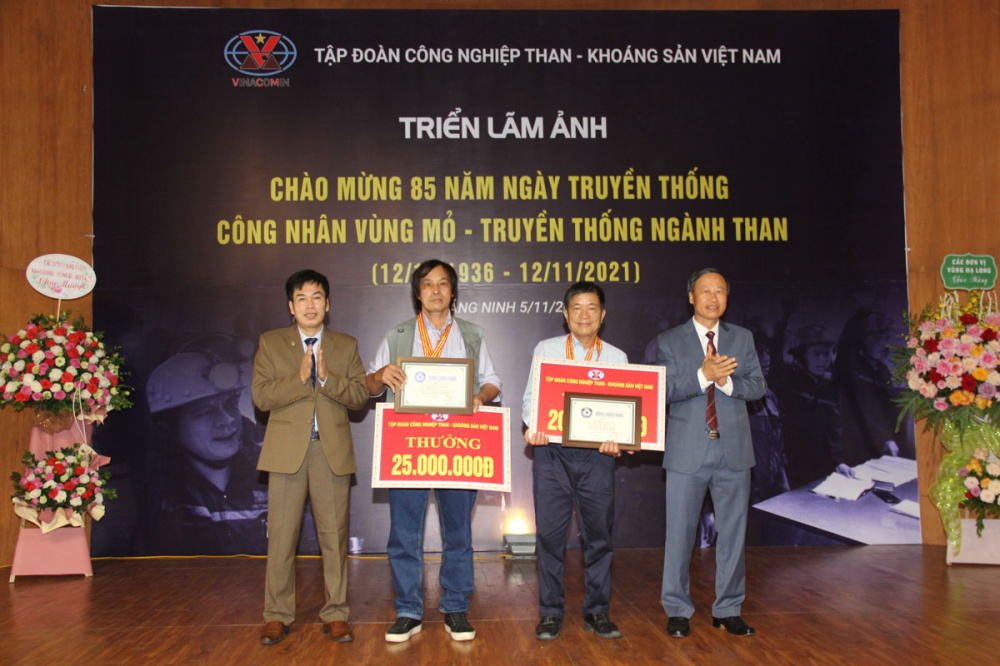 trao giai