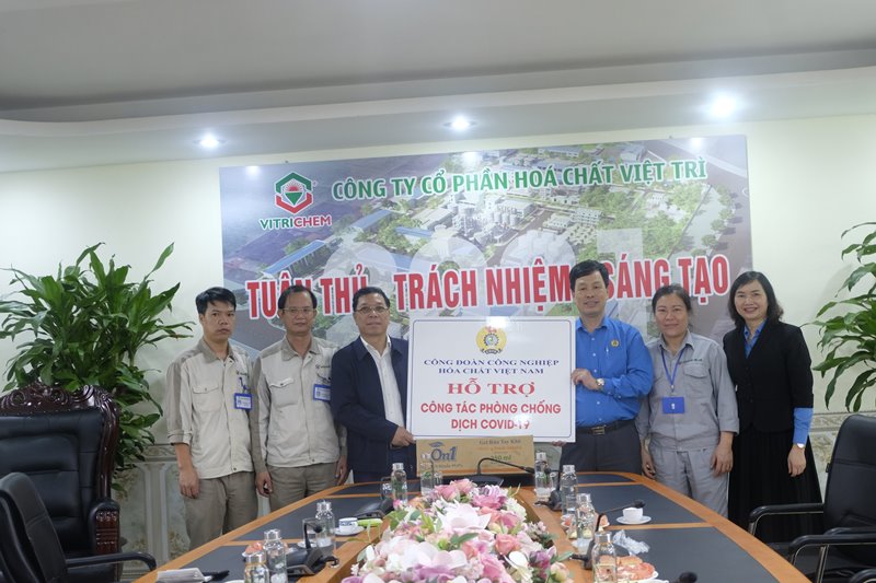 công đoàn Cwin là sân chơi cá cược trực tuyến tại Việt Nam hóa chất việt nam tặng quà công nhân Nền tảng hàng đầu cung cấp Cwin com