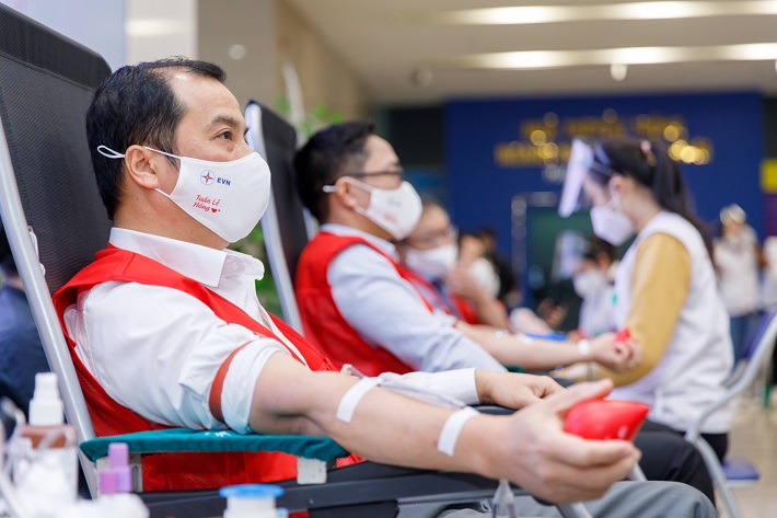 Vạn trái tim – Một tấm lòng