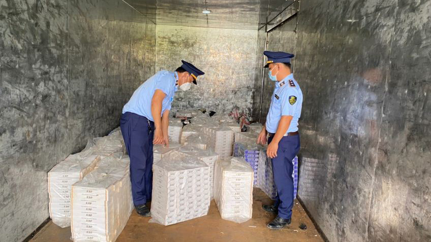 Thuốc lá nhập lậu, vận chuyển xuyên biên giới