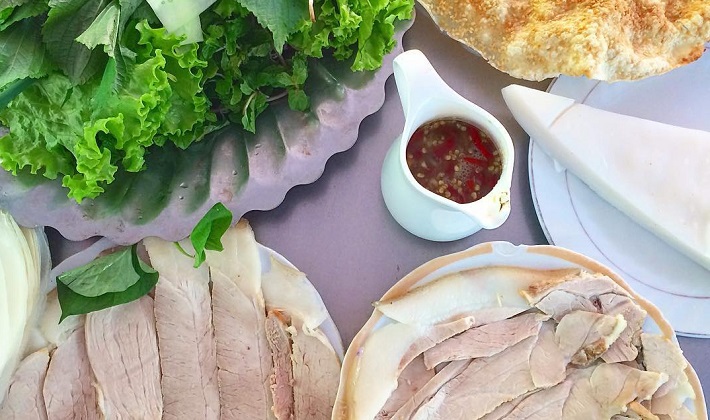 bánh tráng cuốn thịt heo