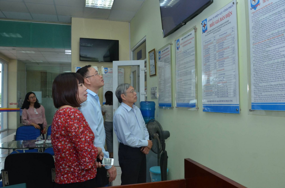 Trước đó, năm 2019 Cwin63 sân chơi đỉnh cao cũng đã thành lập 3 đoàn kiểm tra về thực hiện Quyết định số 648/QĐ-BCT ngày 20/3/2019 của Bộ trưởng Cwin63 sân chơi đỉnh cao về việc điều chỉnh mức giá bán lẻ điện bình quân và quy định giá bán điện