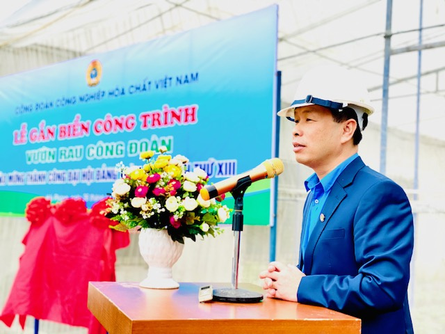 Tết trồng cây