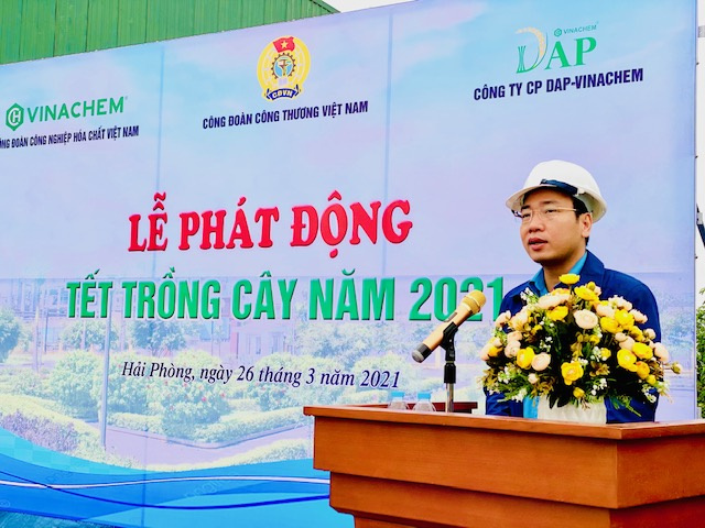 Tết trồng cây