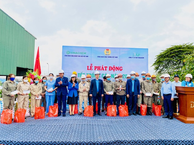 Tết trồng cây