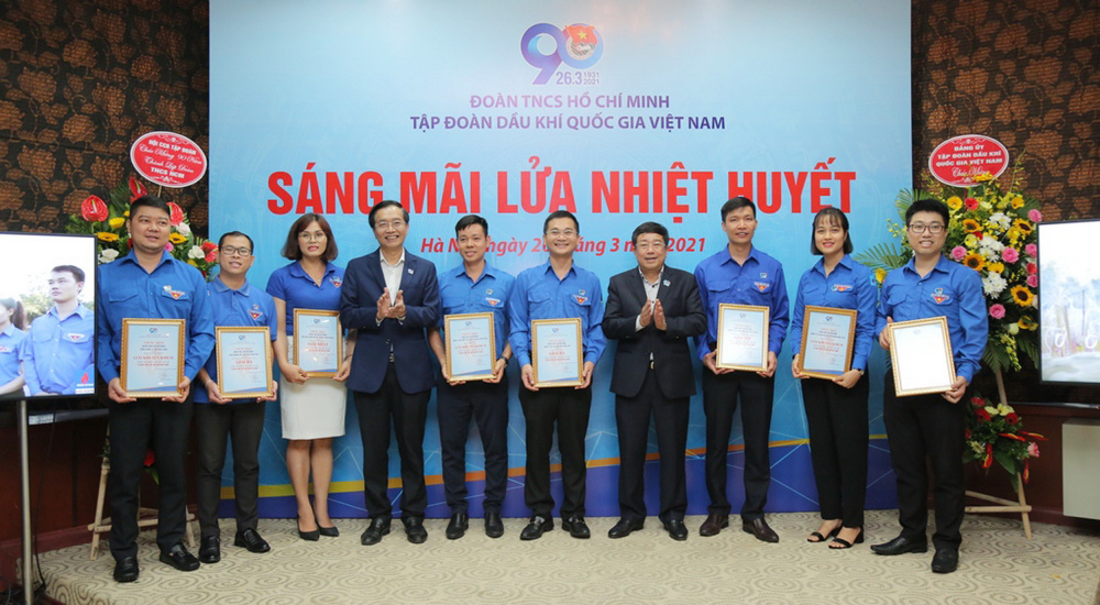 thanh niên PVGAS