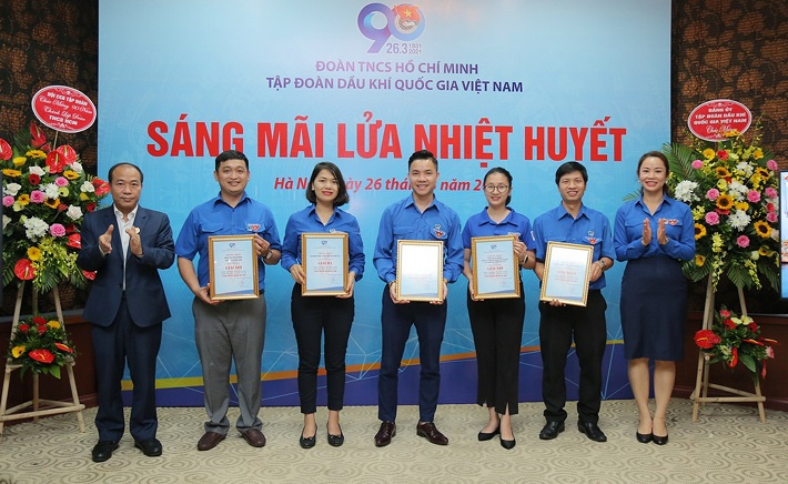 thanh niên PVGAS