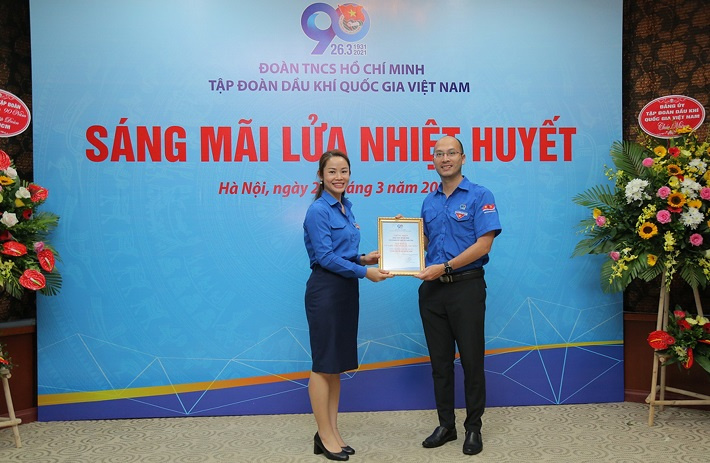 thanh niên PVGAS