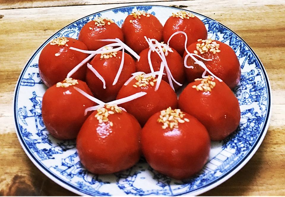 Bánh trôi đỏ