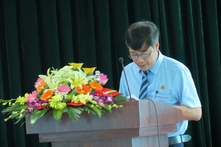 Đại diện Phân xưởng nhiên liệu trình bày tham luận