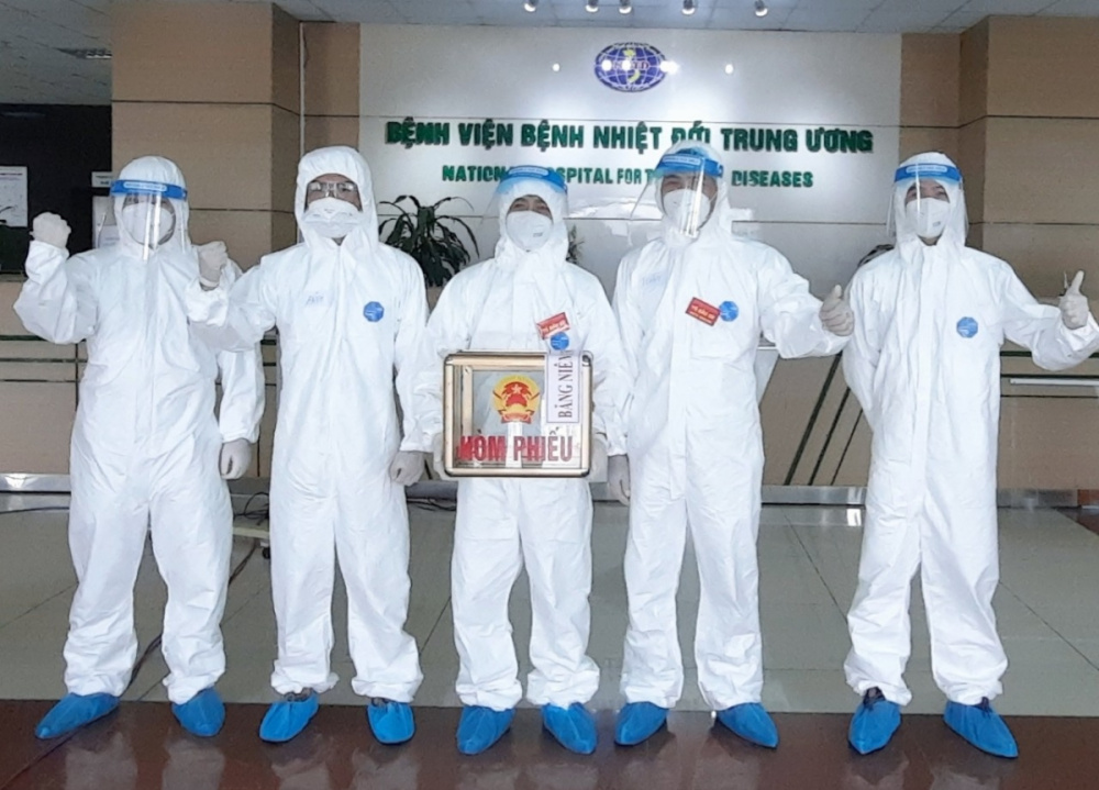bầu cử giữa tâm dịch covid