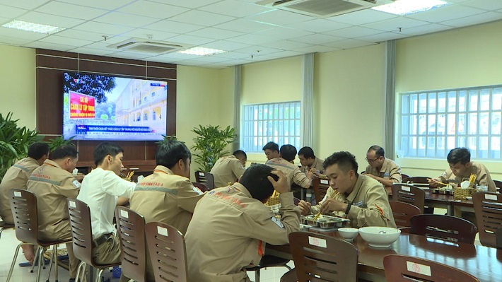 hình ảnh nhà ăn ca....