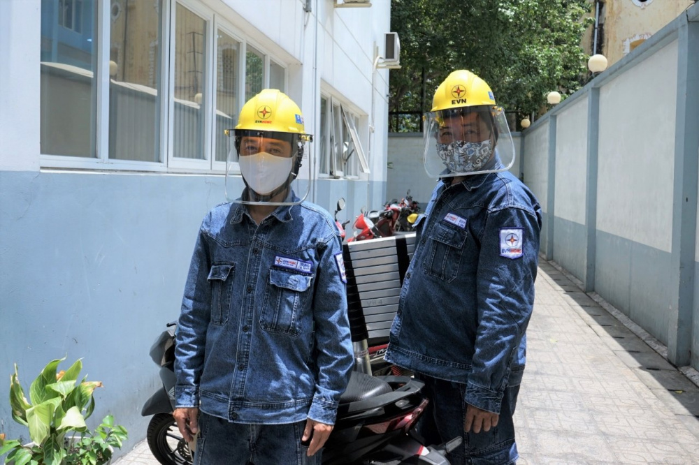 Lực lượng công nhân trực vận hành, thao tác lưu động…được yêu cầu chỉ di chuyển từ nhà tới nơi công tác