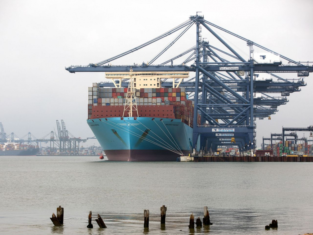 Giá container