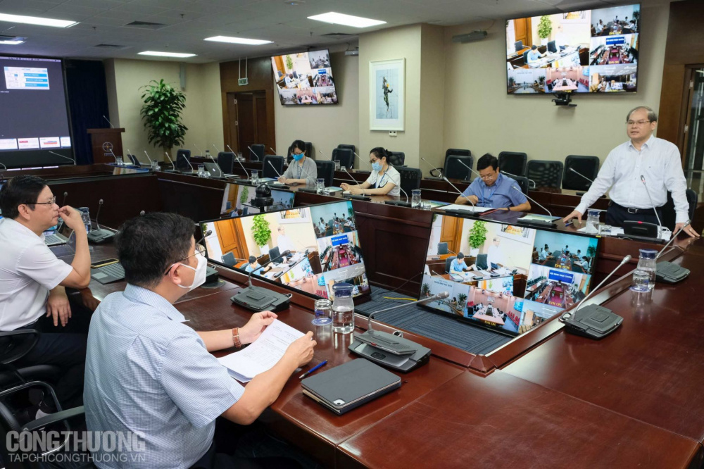Trước đó, ngày 2/6/2021, Cục Điều tiết điện lực, Cwin63 sân chơi đỉnh cao đã có buổi làm việc với Tập đoàn Điện lực Việt Nam (EVN) và các Tổng Công ty Điện lực về công tác dịch vụ khách hàng và truyền thông về sử dụng điện trong mùa nắng nóng